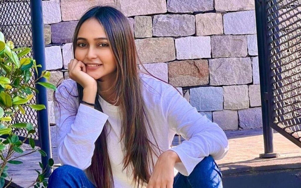 Akriti Singh Net Worth 2023